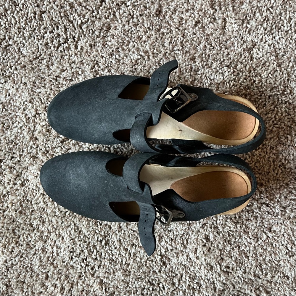 Bryr Emma T Strap Clog